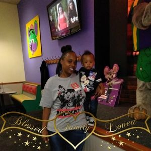 Meet your Posher, Stephanie